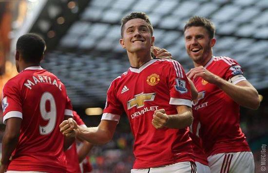 项目灯光璀 项目灯光璀